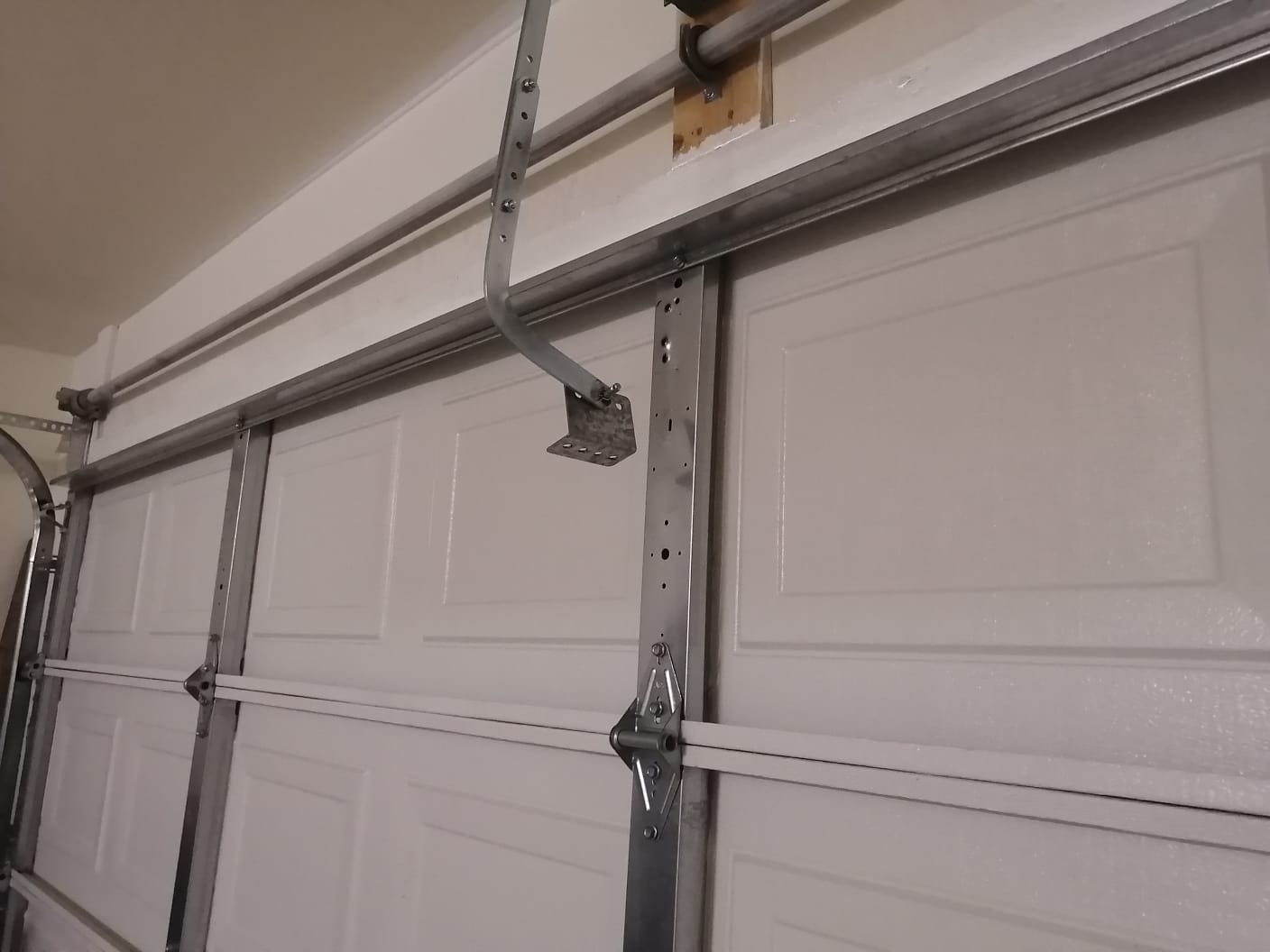 When to Call AZ Garage Doors Today
